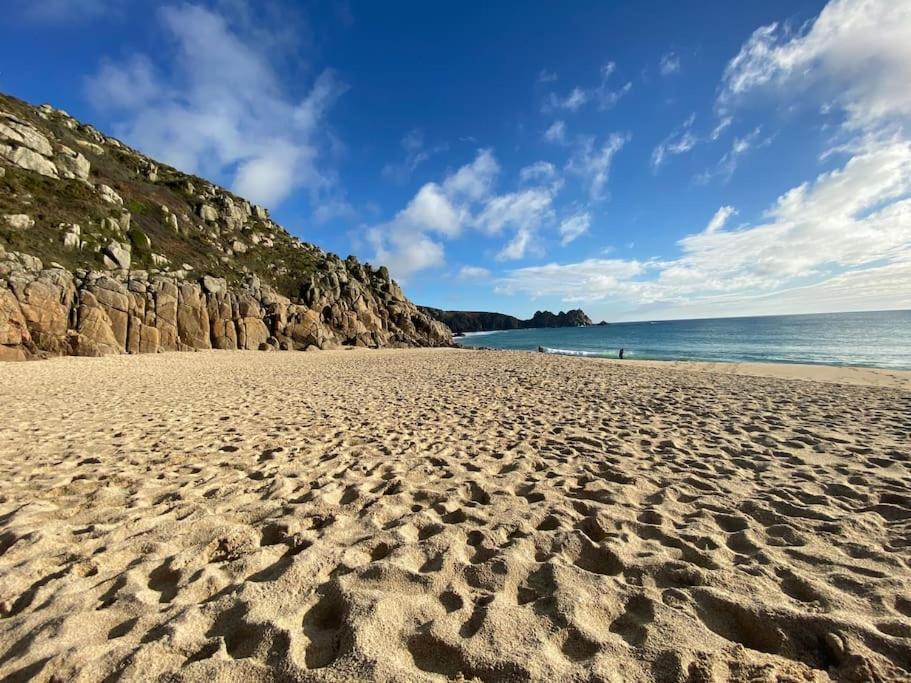 Porthcurno Barns, The Cart Lodge - Cosy Cottage, Walk To Porthcurno Beach, Pedn Vouder & Minack Theatre Penzance Exterior photo