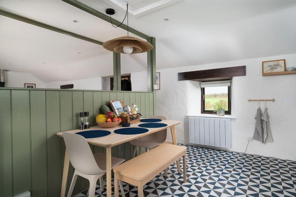 Porthcurno Barns, The Cart Lodge - Cosy Cottage, Walk To Porthcurno Beach, Pedn Vouder & Minack Theatre Penzance Exterior photo